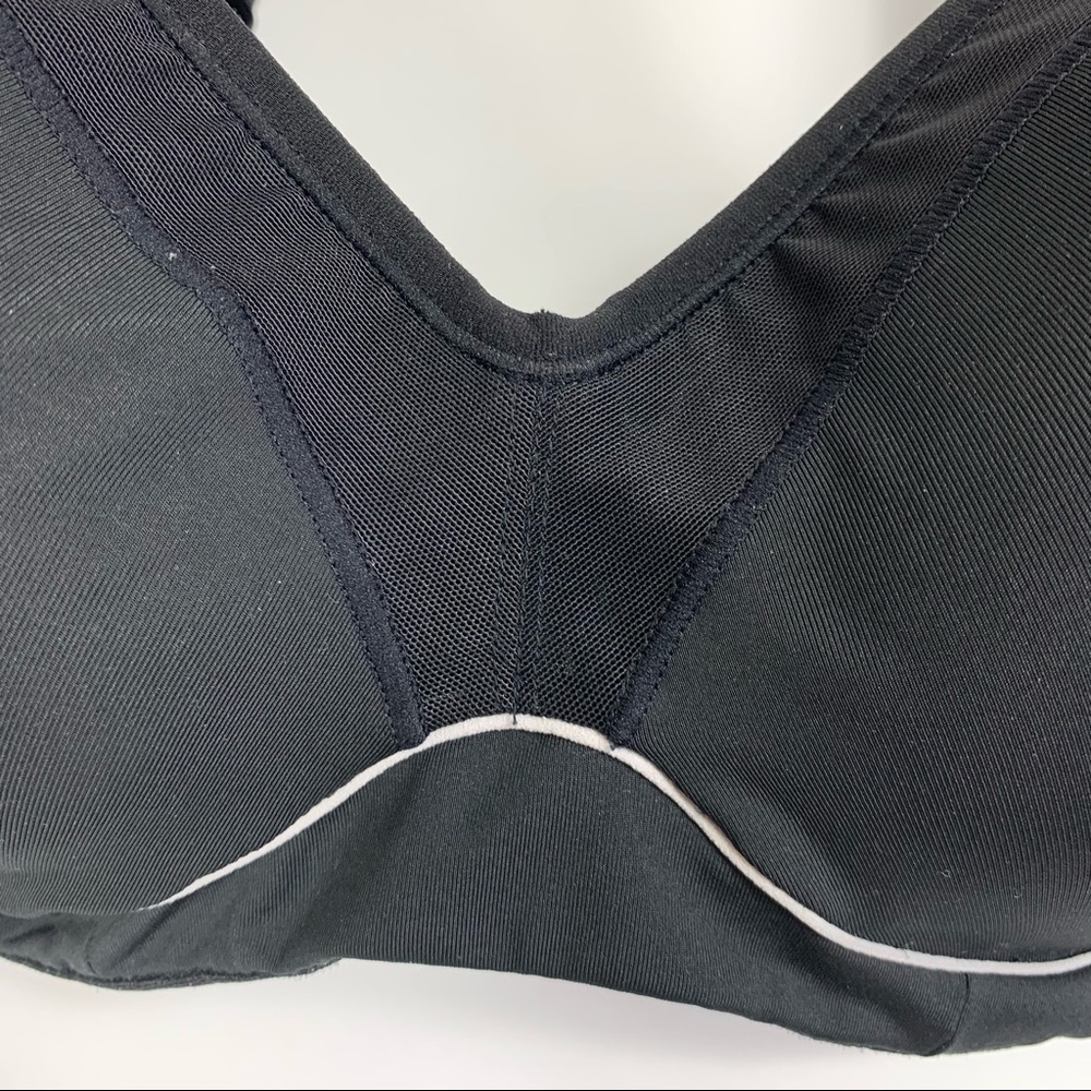 Natori Zen Contour Convertible Sport Bra Black Size 32G - Picture 6 of 11